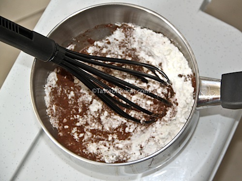 place dry ingredients in saucepan